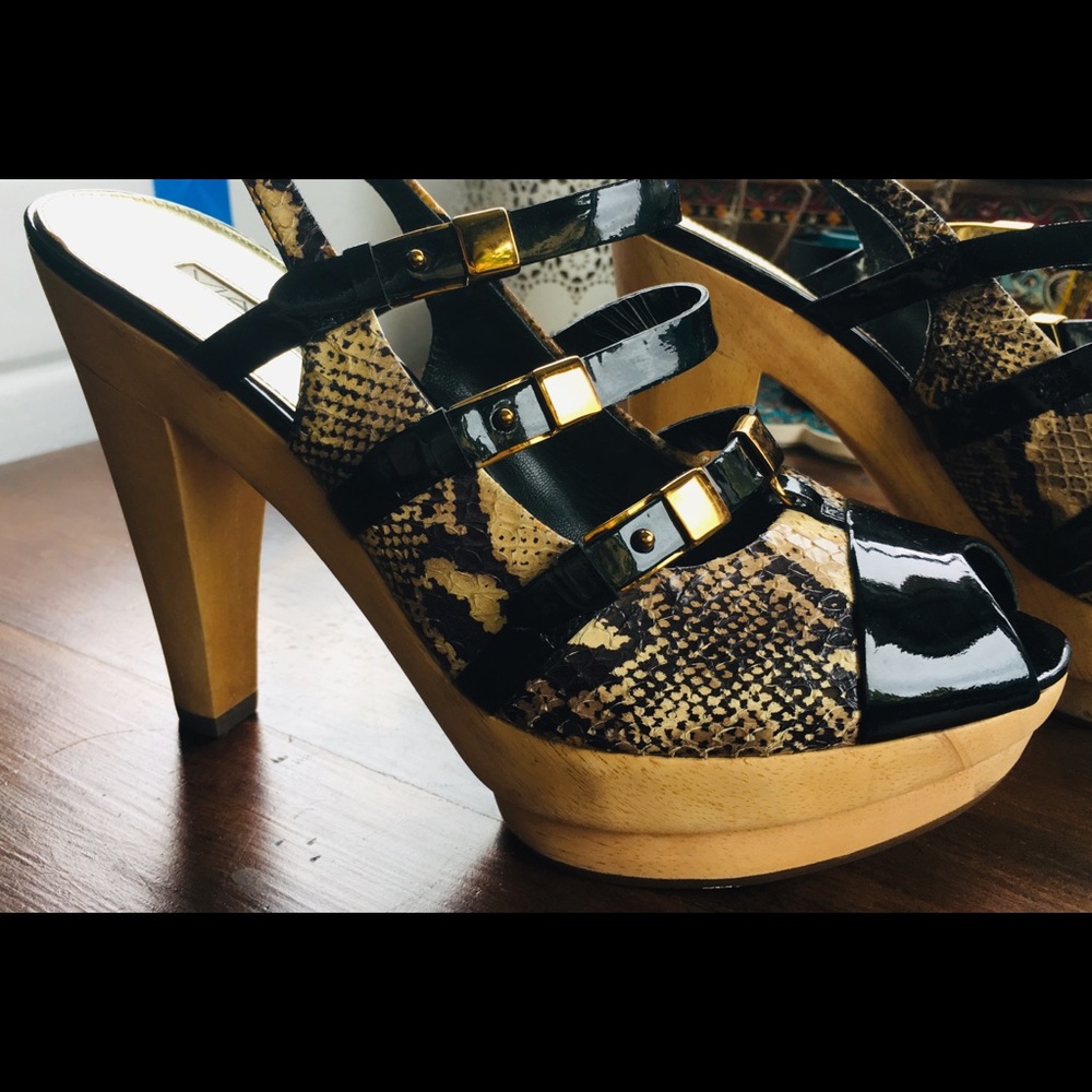 Via Spiga Sz 7.5
